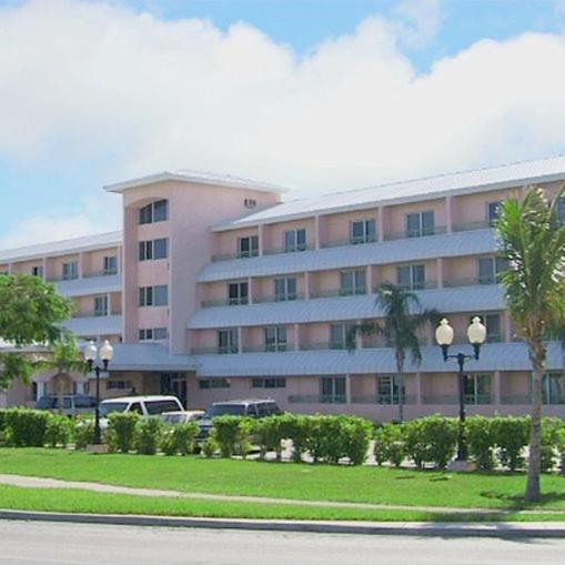 Castaways Resort And Suites Freeport Exteriör bild