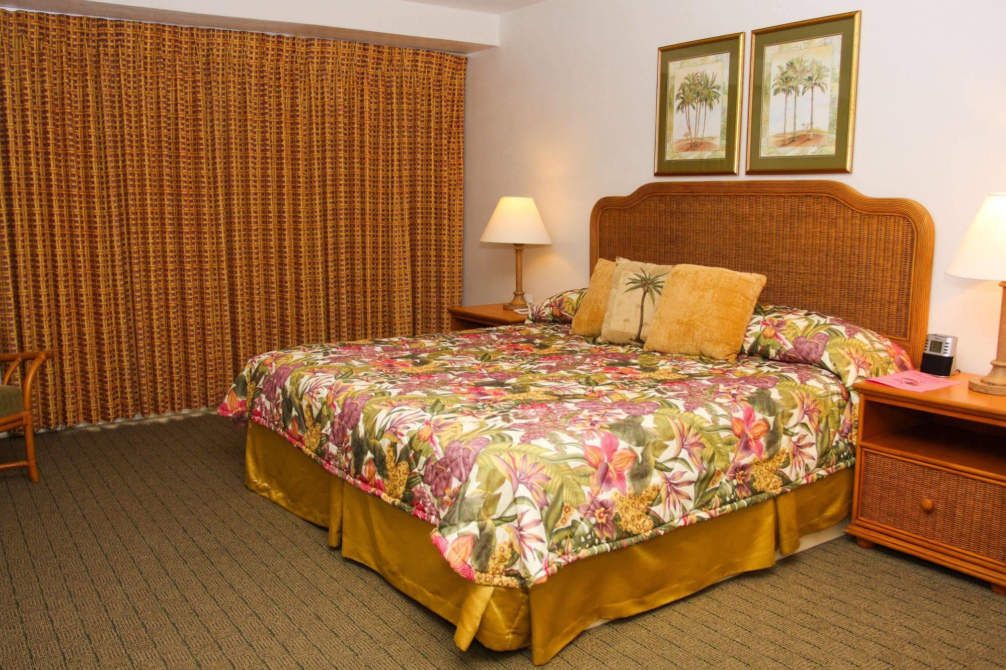 Castaways Resort And Suites Freeport Exteriör bild
